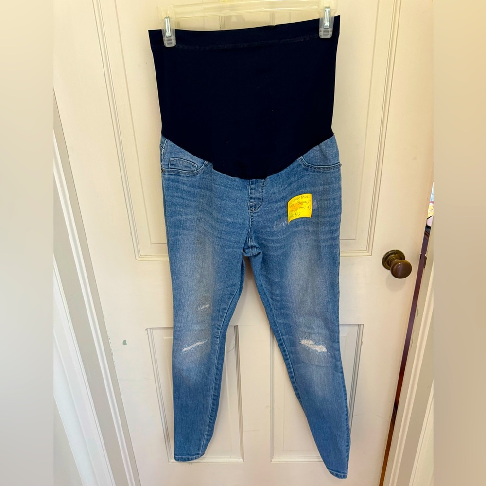 Liz Lange Maternity XS jeans like new! EUC